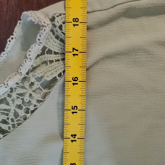 Anthropologie [E (hanger) M] size S light green sleeveless blouse 🌛 - Picture 12 of 13